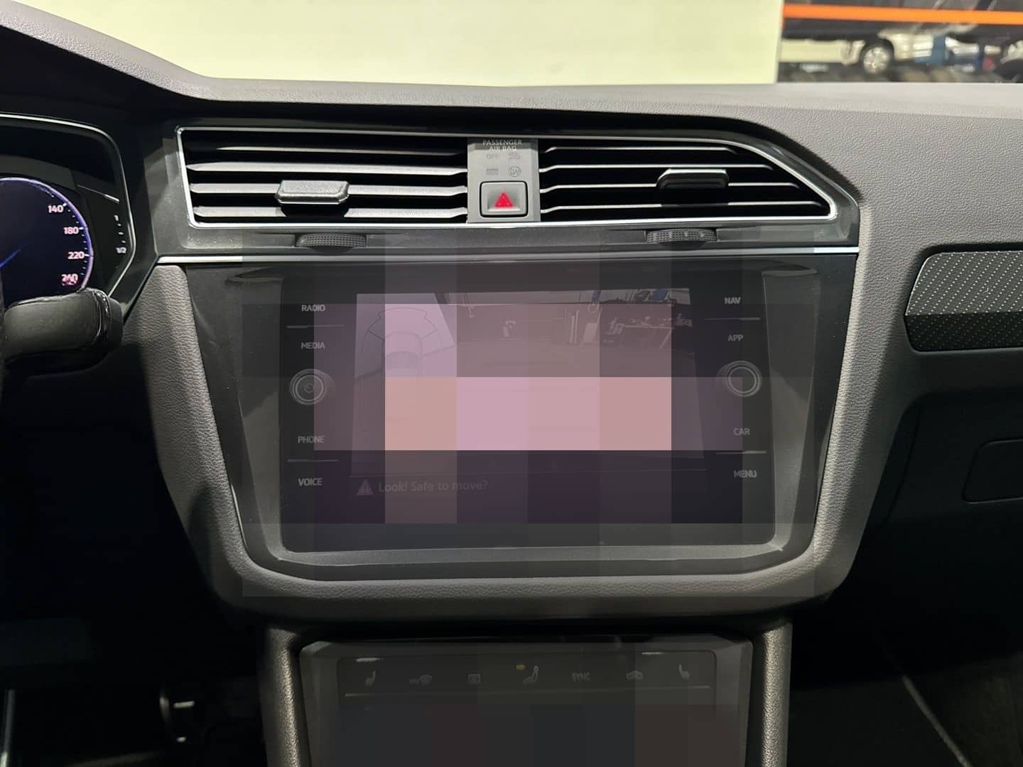 Volkswagen Tiguan 2.0 TDI 4M DSG R LINE BLACK PANO AHK 20Z  foto 14