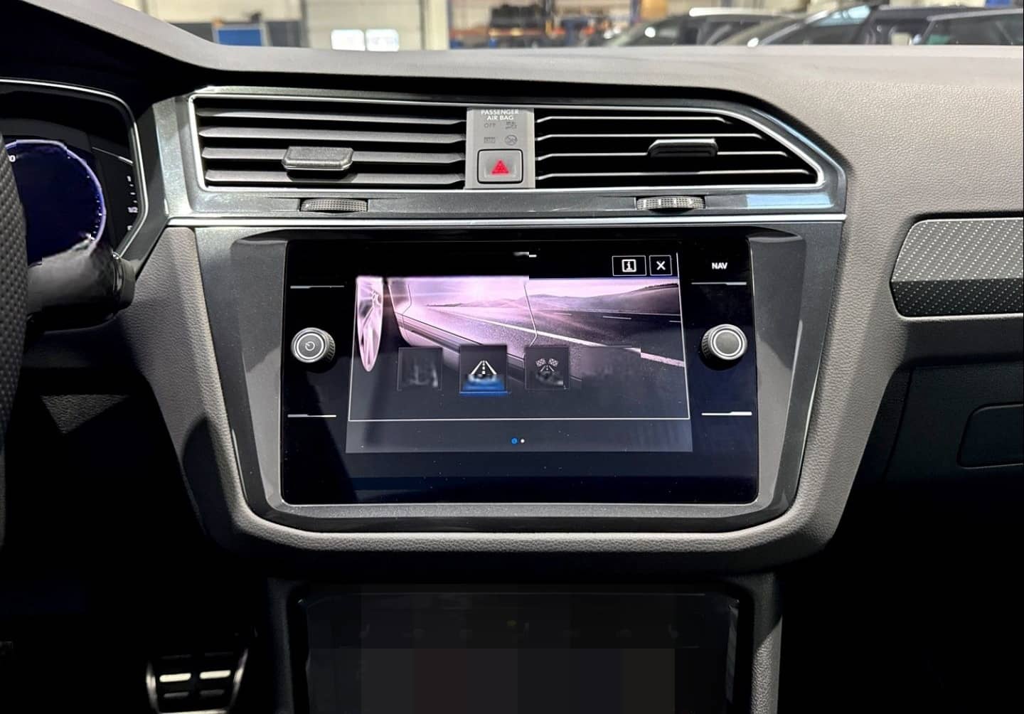 Volkswagen Tiguan 2.0 TDI 4M DSG R LINE BLACK PANO AHK 20Z  foto 15