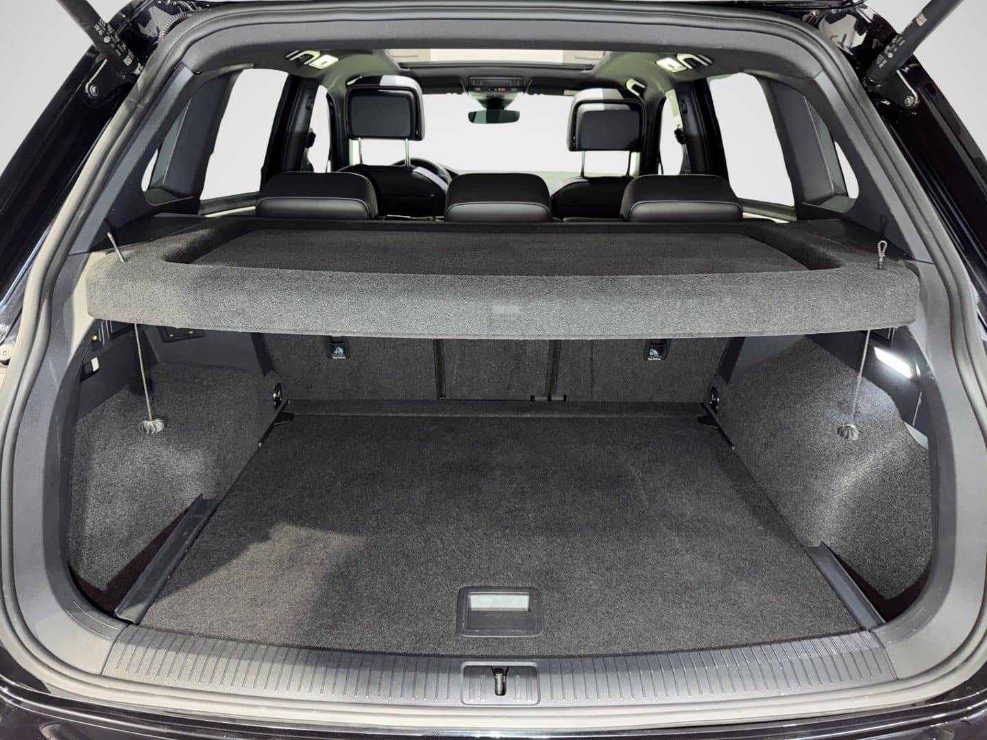 Volkswagen Tiguan 2.0 TDI 4M DSG R LINE BLACK PANO AHK 20Z  foto 7