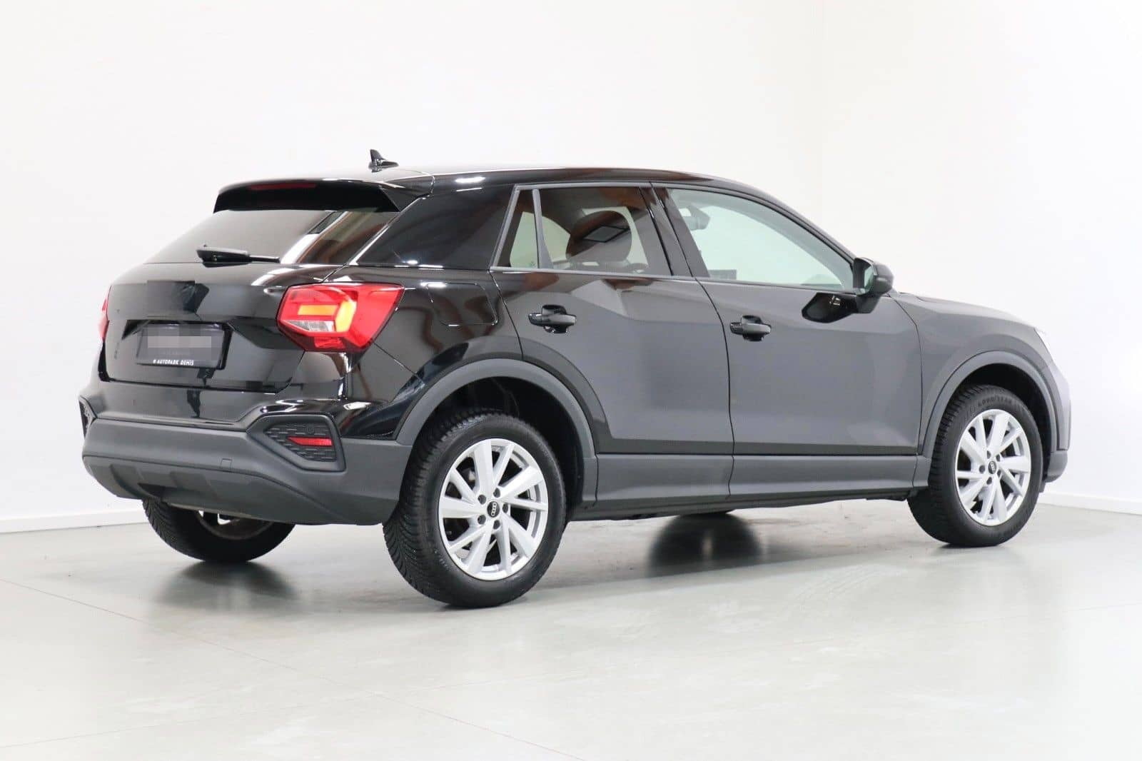 Audi Q2 35 TFSI 1.5/ACC/KAMERA/SHZ/PDC/NAVI/EHK/ALLW. foto 5
