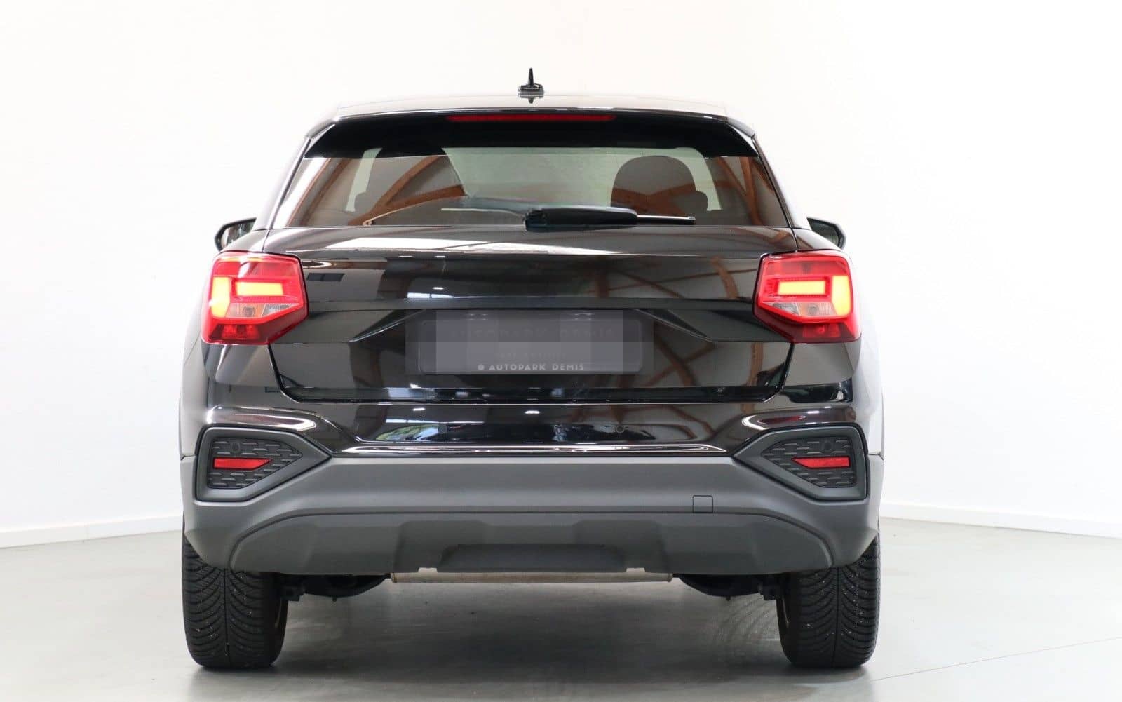 Audi Q2 35 TFSI 1.5/ACC/KAMERA/SHZ/PDC/NAVI/EHK/ALLW. foto 6