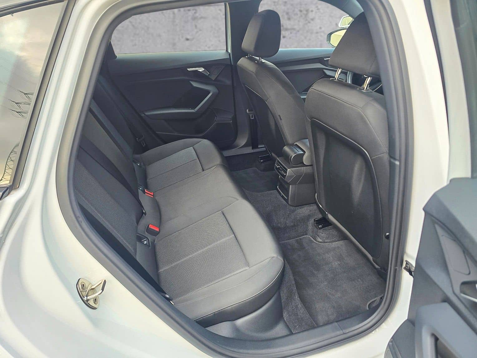 Audi A3 2.0 TDI Sportback Fahrschule/LED/ACC/Lane/DAB foto 12