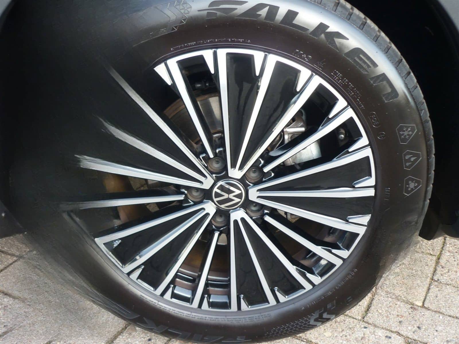 Volkswagen Tiguan 1.5 eTSI OPF DSG GOAL+AHK+Navi+Matrix+ACC foto 6