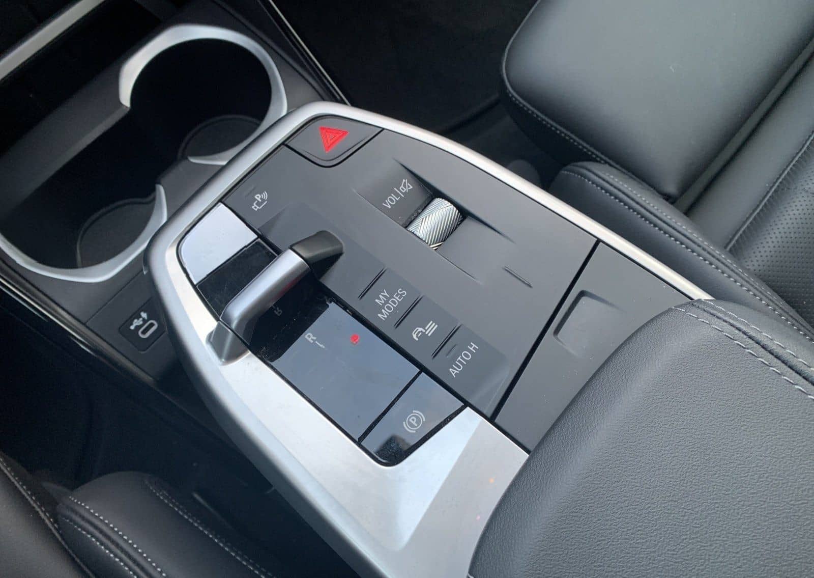 BMW iX1 xDrive30 xLine xLine | STANDHZ RFK HIFI LED foto 13