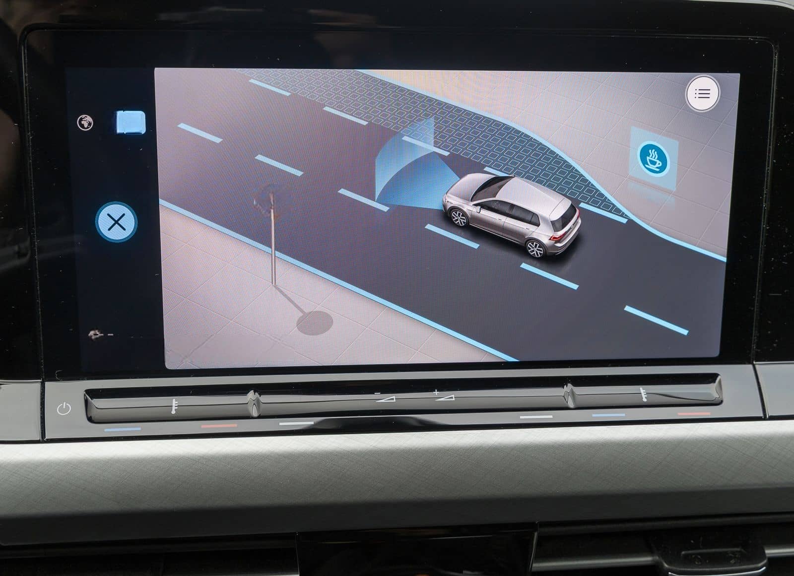 Volkswagen Golf VIII  1.5 l TSI Life NAVI LED GJ-REIFEN PRI foto 12