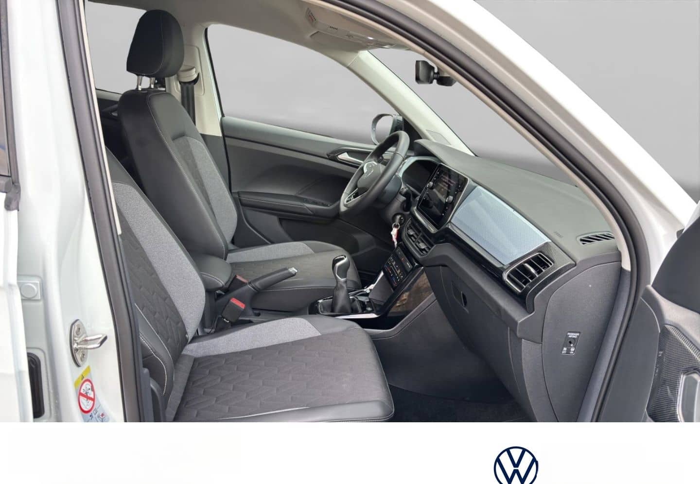 Volkswagen T-Cross 1.0 Life+SHZ+KLIMAAUT+LED+DAB+Navi+LEDER foto 11