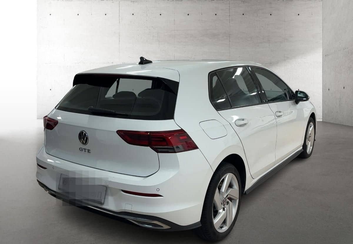 Volkswagen Golf 8 GTE 1.4 TSI DSG NAVI ACC SHZ PDC foto 5