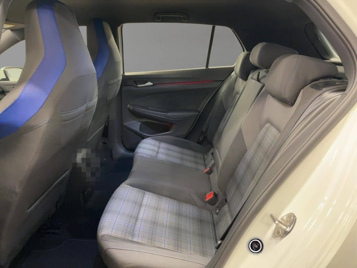 Volkswagen Golf 8 GTE 1.4 TSI DSG NAVI ACC SHZ PDC foto 10