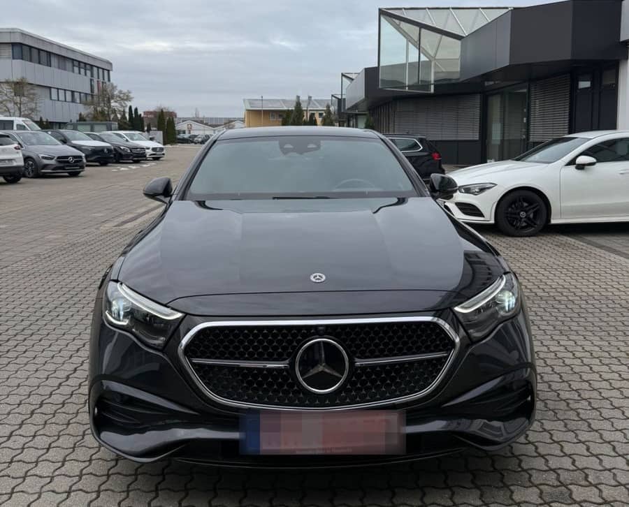 Mercedes-Benz E 220d  AMG Line Premium Plus BLP: 110.000€ foto 2