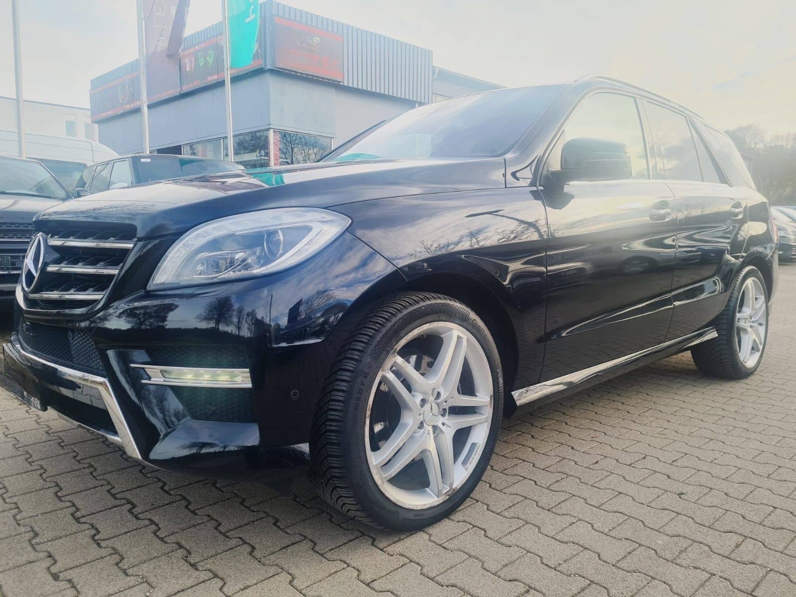 Mercedes-Benz ML 350  BlueTec AMG LINE foto 1