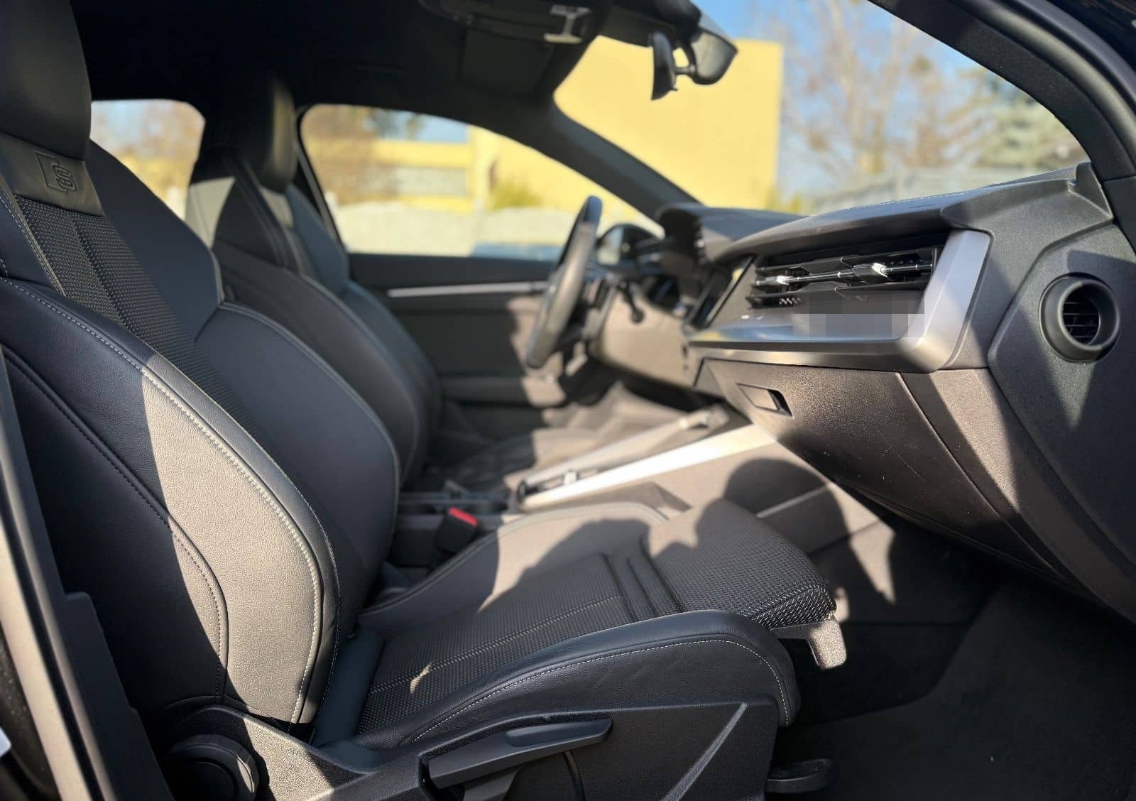 Audi A3 Sportback 35 TFSI 3xS line/Spur/Navi/Car-Pl. foto 13