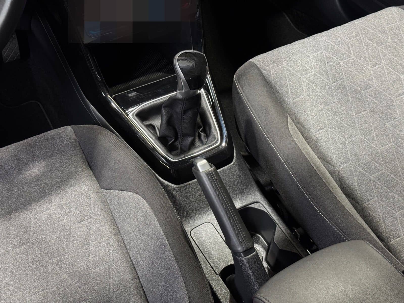 Volkswagen T-Cross Life 1.0 TSI | LED NAVI KAMERA AHK ACC foto 13