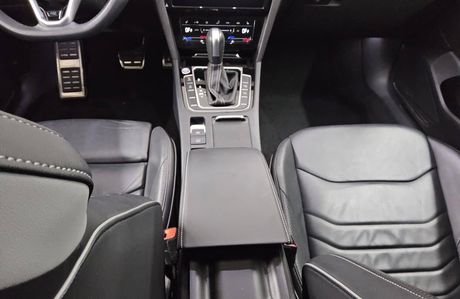 Volkswagen Arteon SB 2.0 TDI R-Line Pano Navi LED DC AHK foto 6