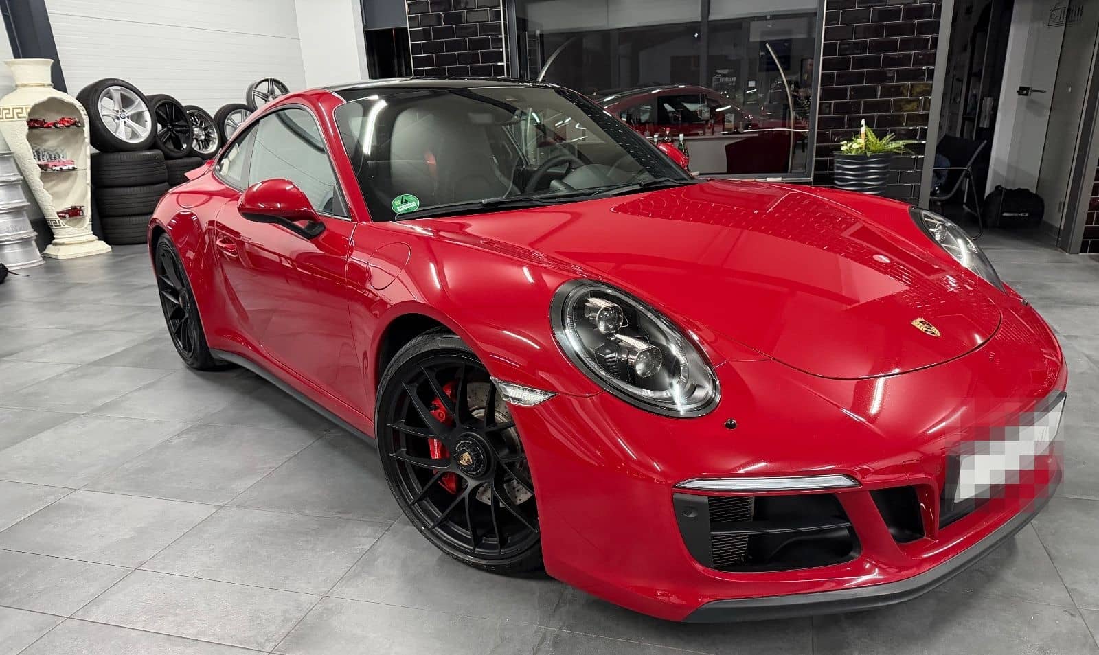 Porsche 911 Carrera 4 GTS APPROVED 10-2026 foto 1