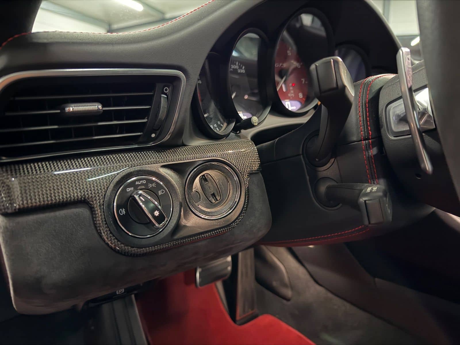 Porsche 911 Carrera 4 GTS APPROVED 10-2026 foto 20