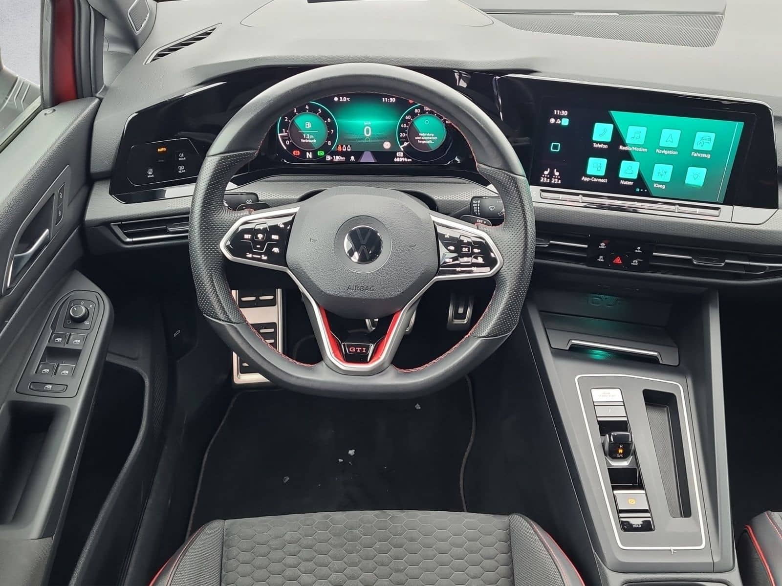 Volkswagen Golf VIII GTI Clubsport 2.0 TSI DSG *BlackStyle* foto 9