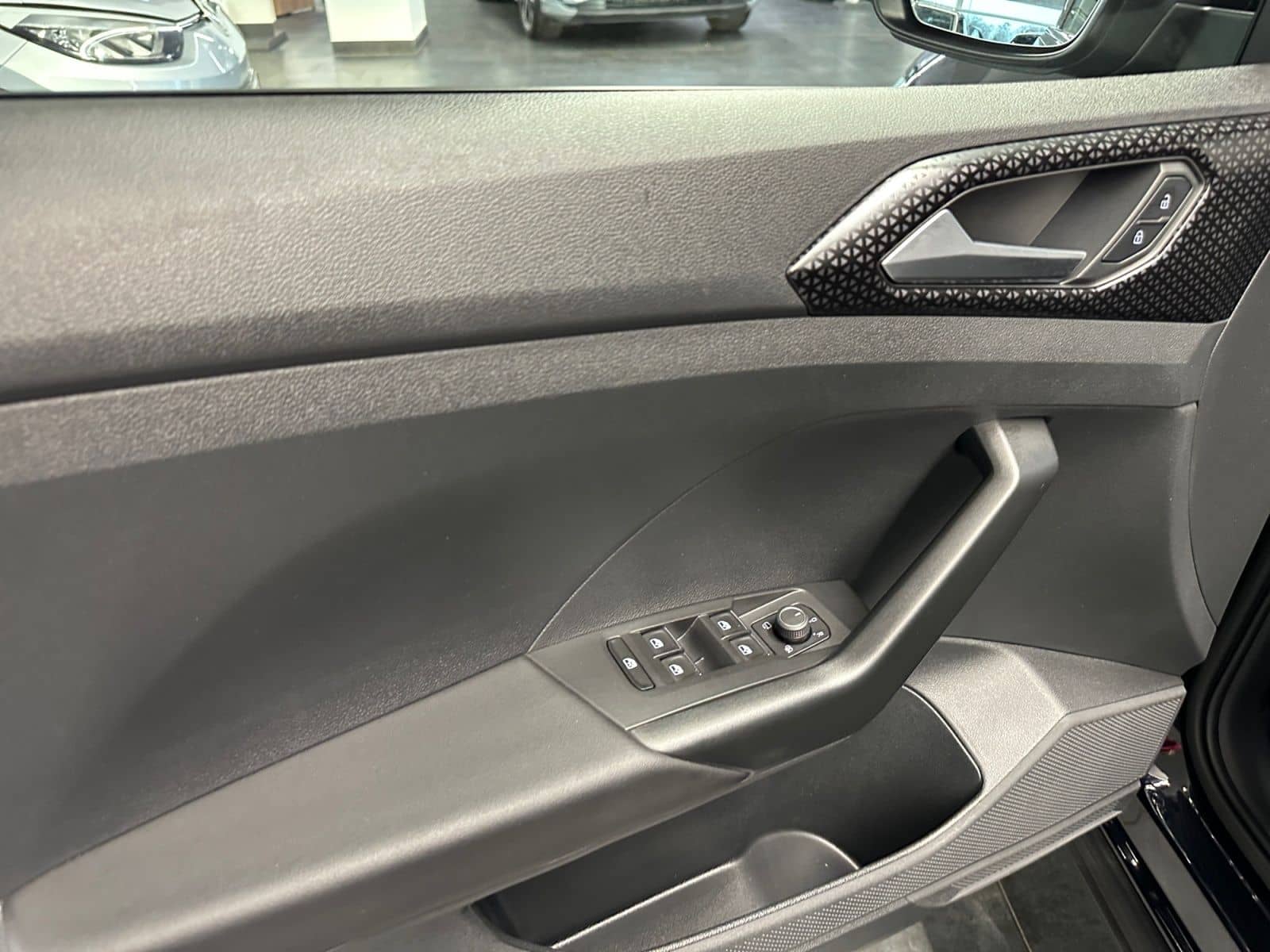 Volkswagen T-Cross Style 1.0 TSI DSG ACC SPUR LED APP SHZ P foto 15