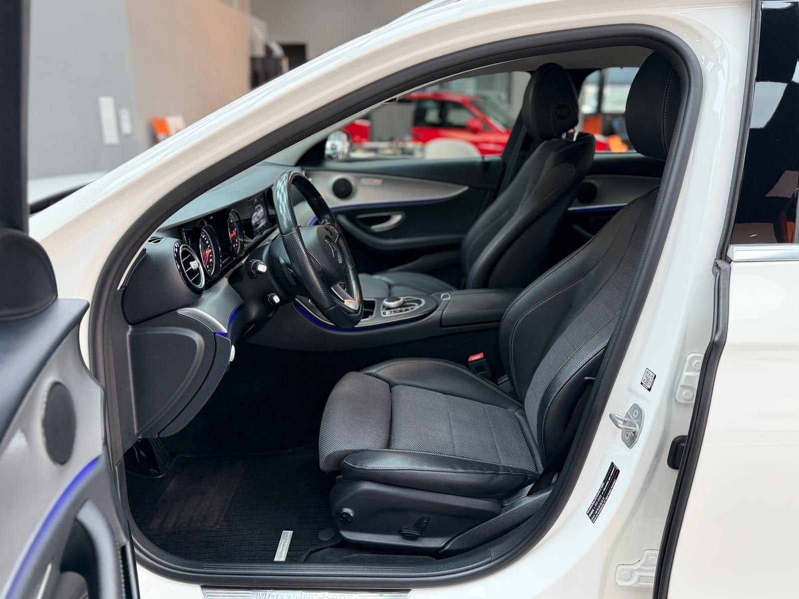 Mercedes-Benz E 220 d T-Modell |LED|SHZG|KAM|LM foto 13