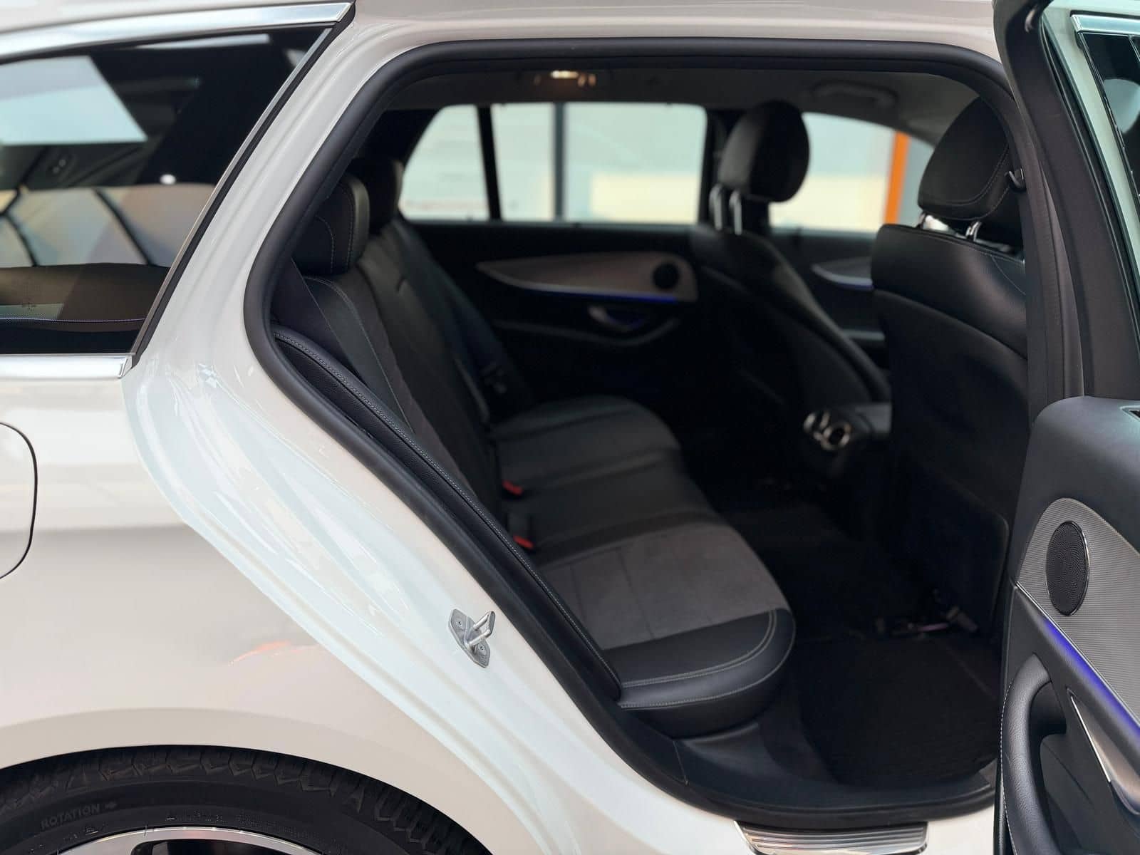 Mercedes-Benz E 220 d T-Modell |LED|SHZG|KAM|LM foto 18