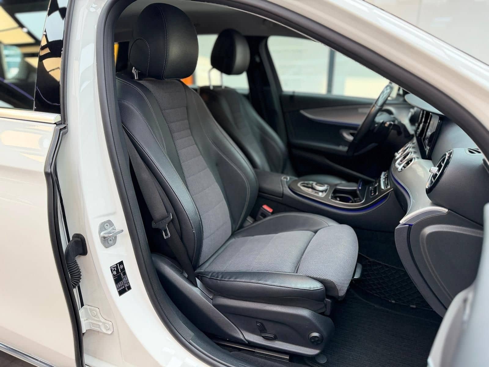 Mercedes-Benz E 220 d T-Modell |LED|SHZG|KAM|LM foto 20