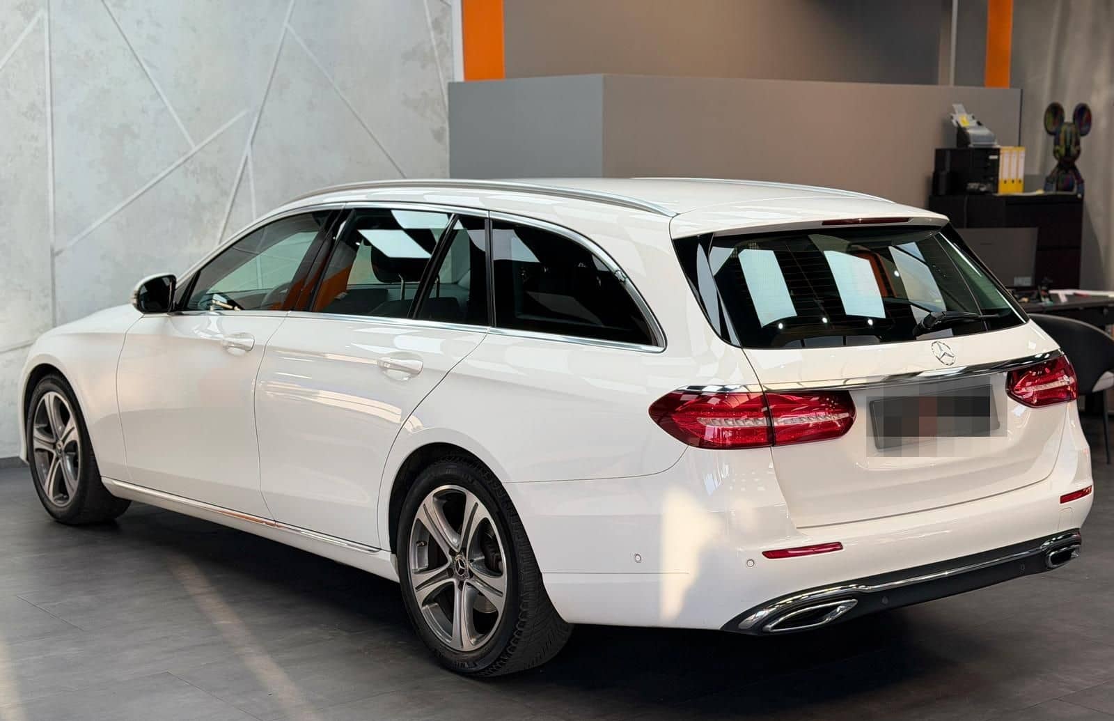 Mercedes-Benz E 220 d T-Modell |LED|SHZG|KAM|LM foto 6