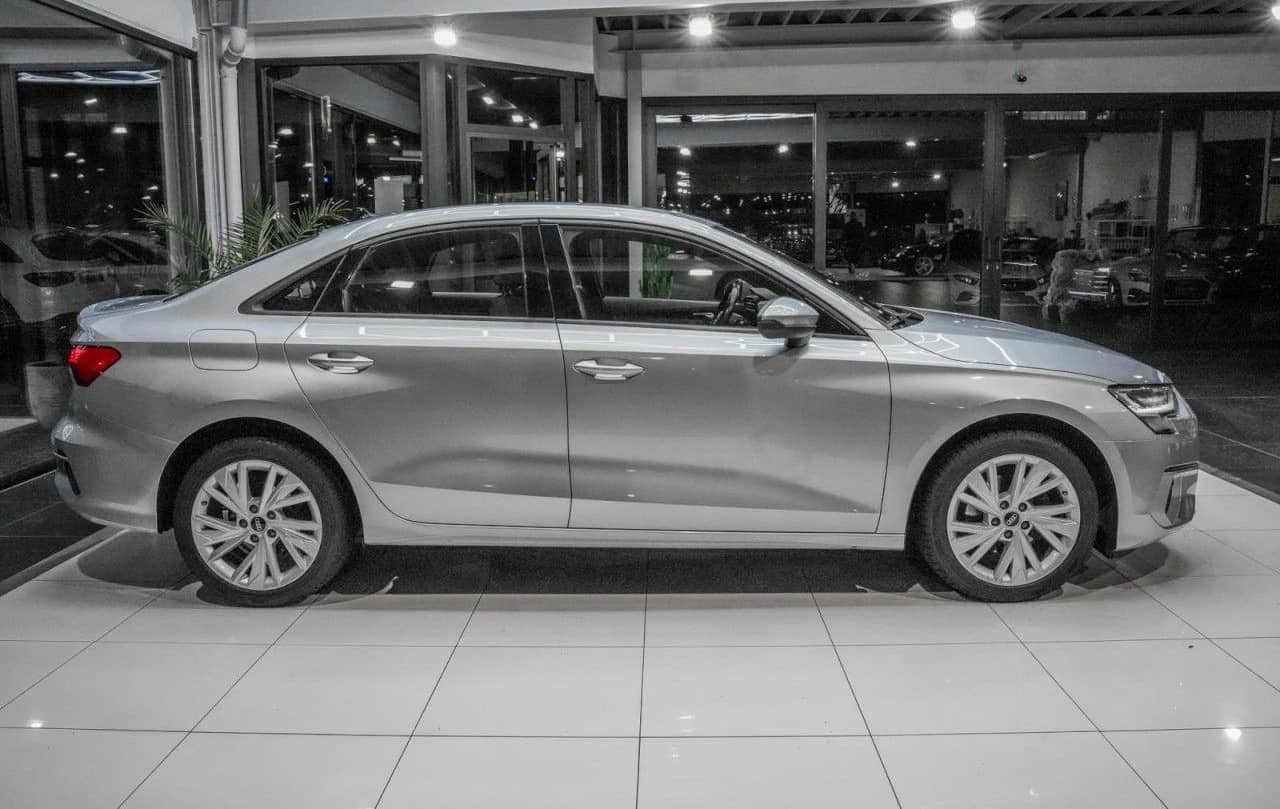 Audi A3 30 TFSI S-Tronic LIMOUSINE NAVI LED AHK ACC foto 5