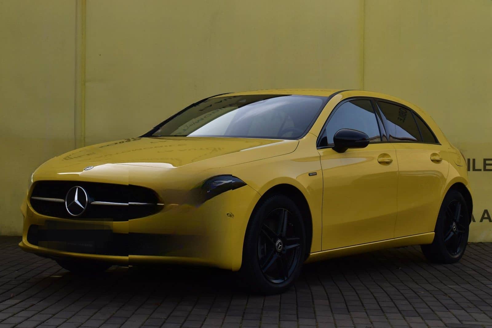 Mercedes-Benz A 250 E/NAVI/SHZ/LED/PDC/LEDER/ foto 1