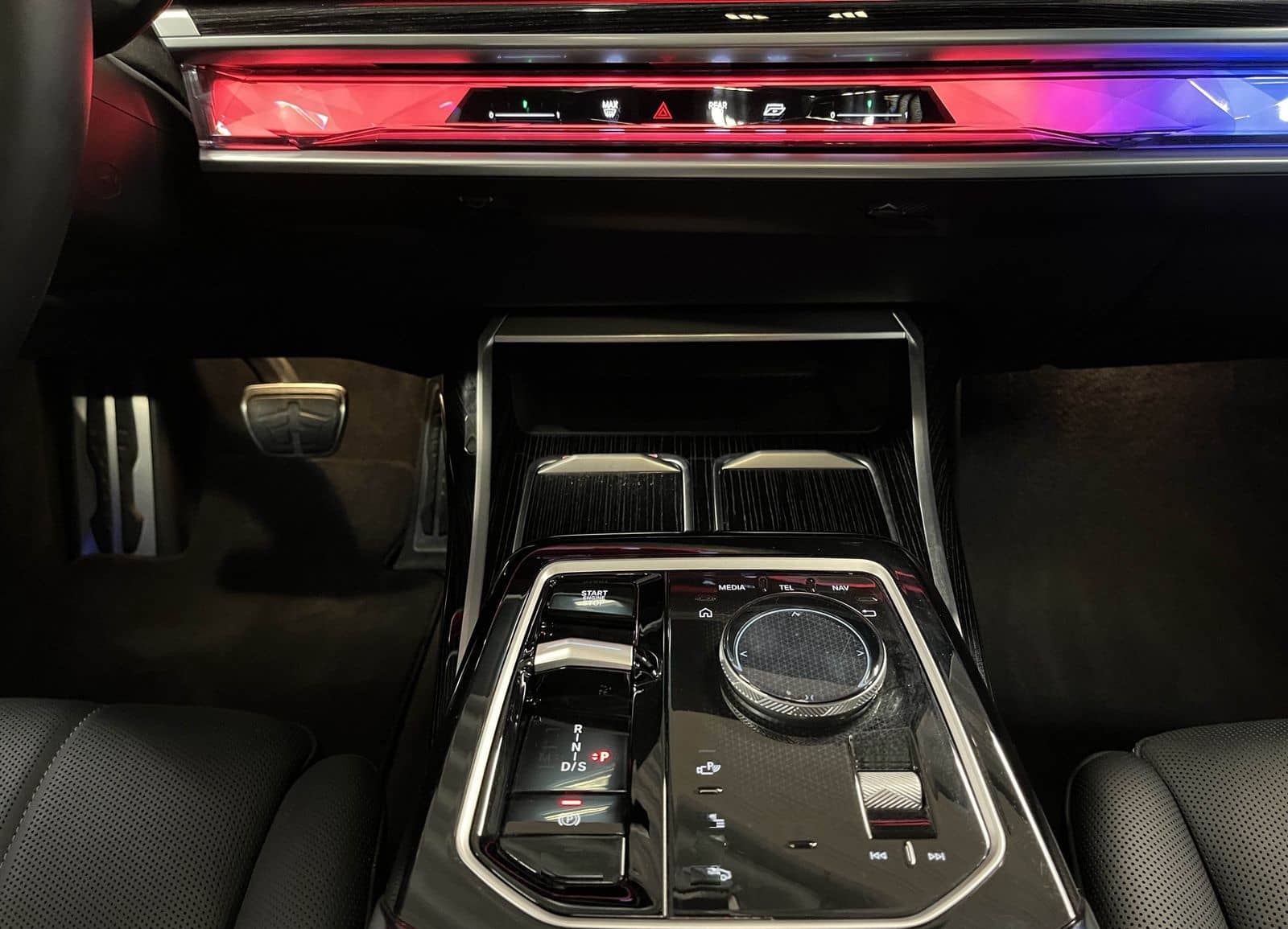 BMW 750e xDrive M Sport Pro TV HUD PANO ACC 360°KAM  foto 13