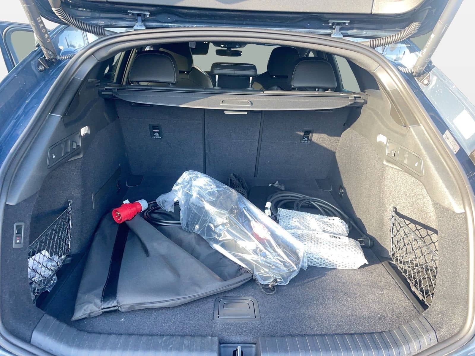 Audi A6 Avant e-tron performance S line AHK foto 12