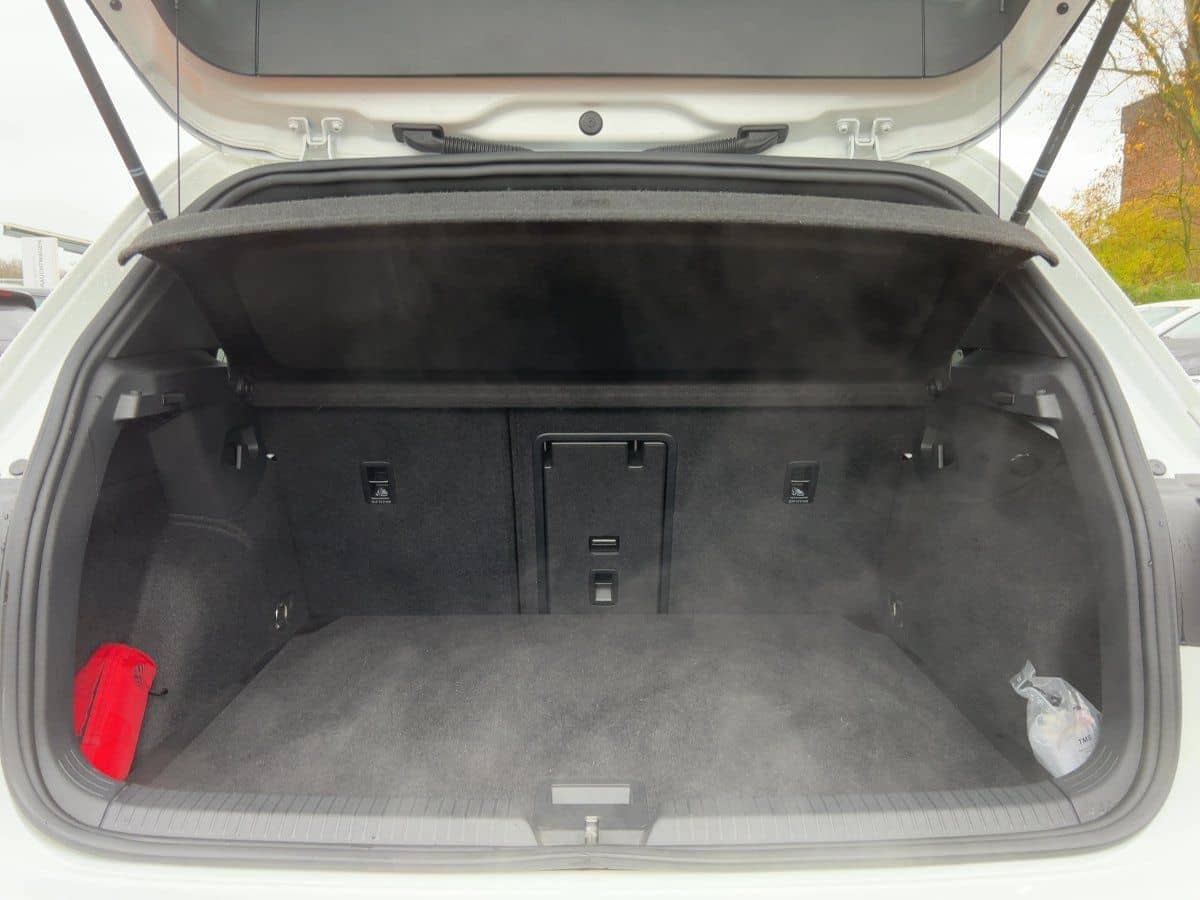 Volkswagen Golf VIII GTI CLUBSPORT 2.0 TSI DSG BLACK+APP+SH foto 7