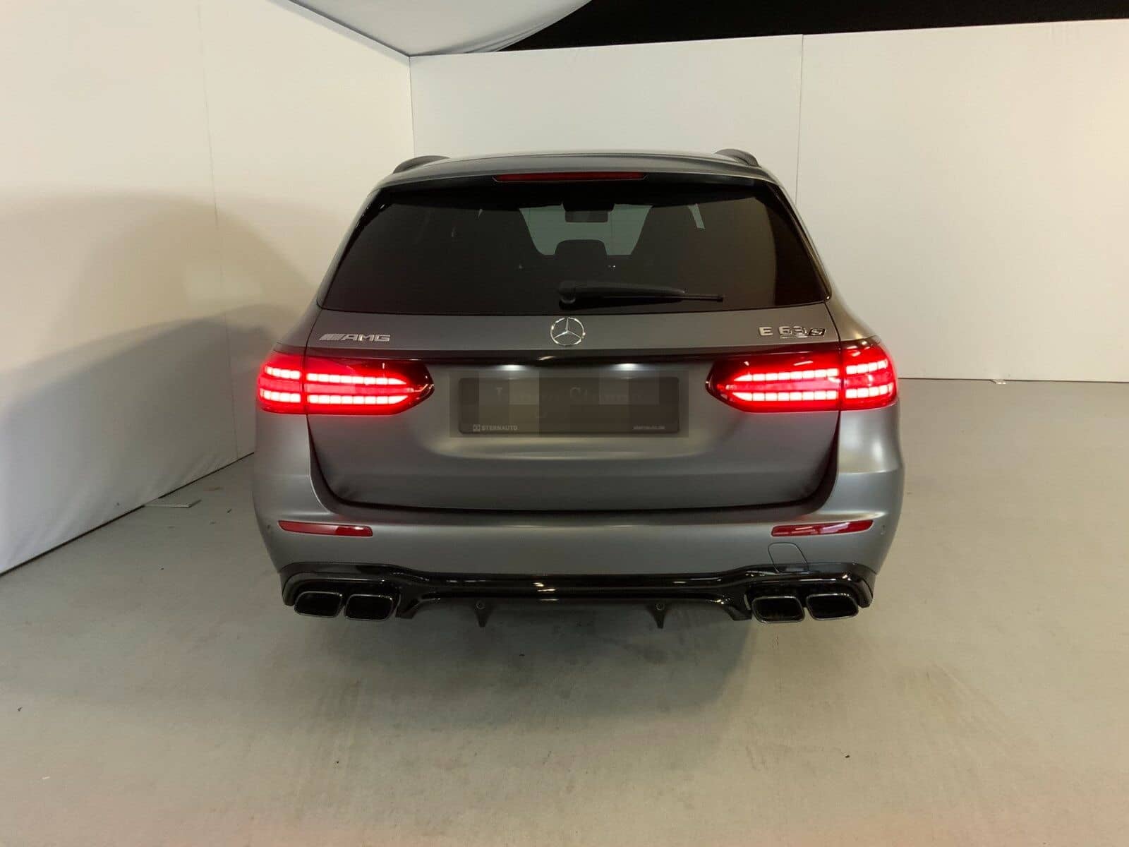 Mercedes-Benz E 63 S AMG 4M T PerfSitz Burm AHK Pano HUD DISTR foto 6
