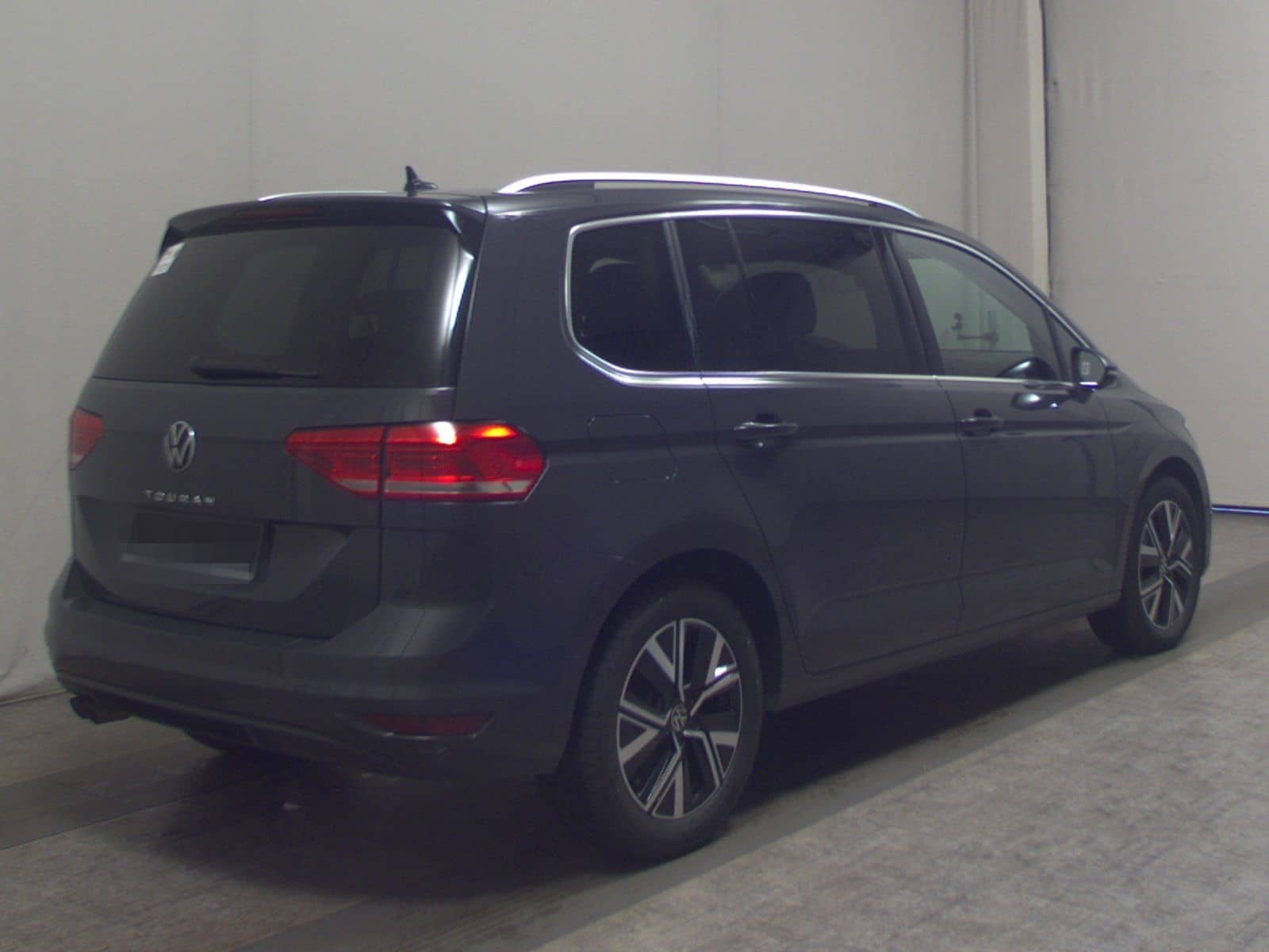 Volkswagen Touran 2.0 TDI Highline Navi LED ACC AID foto 4