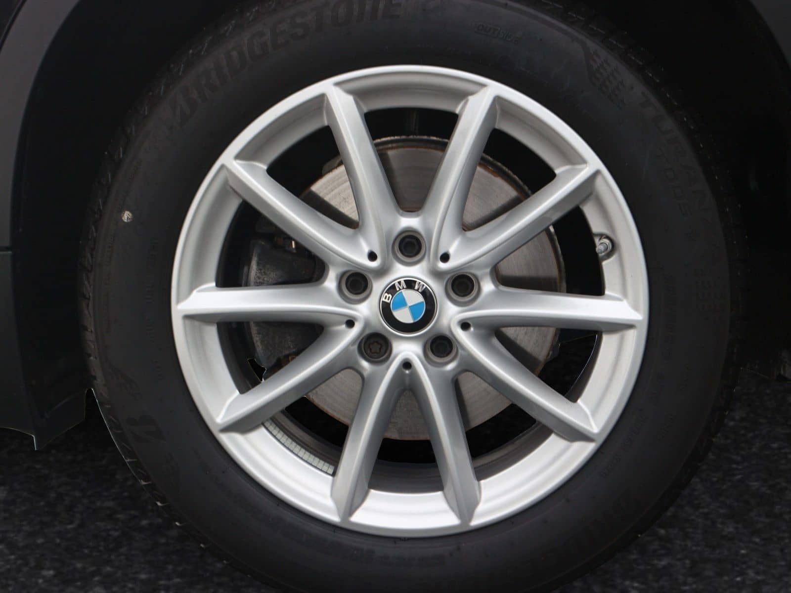 BMW X2 sDrive18i Advantage DAB LED RFK Navi AHK Shz foto 4