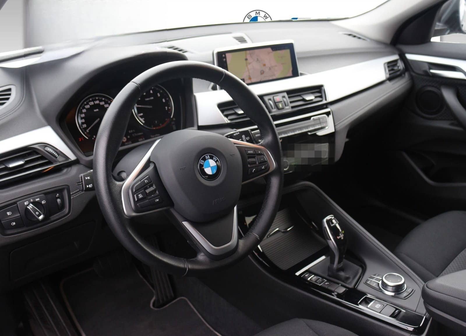 BMW X2 sDrive18i Advantage DAB LED RFK Navi AHK Shz foto 6