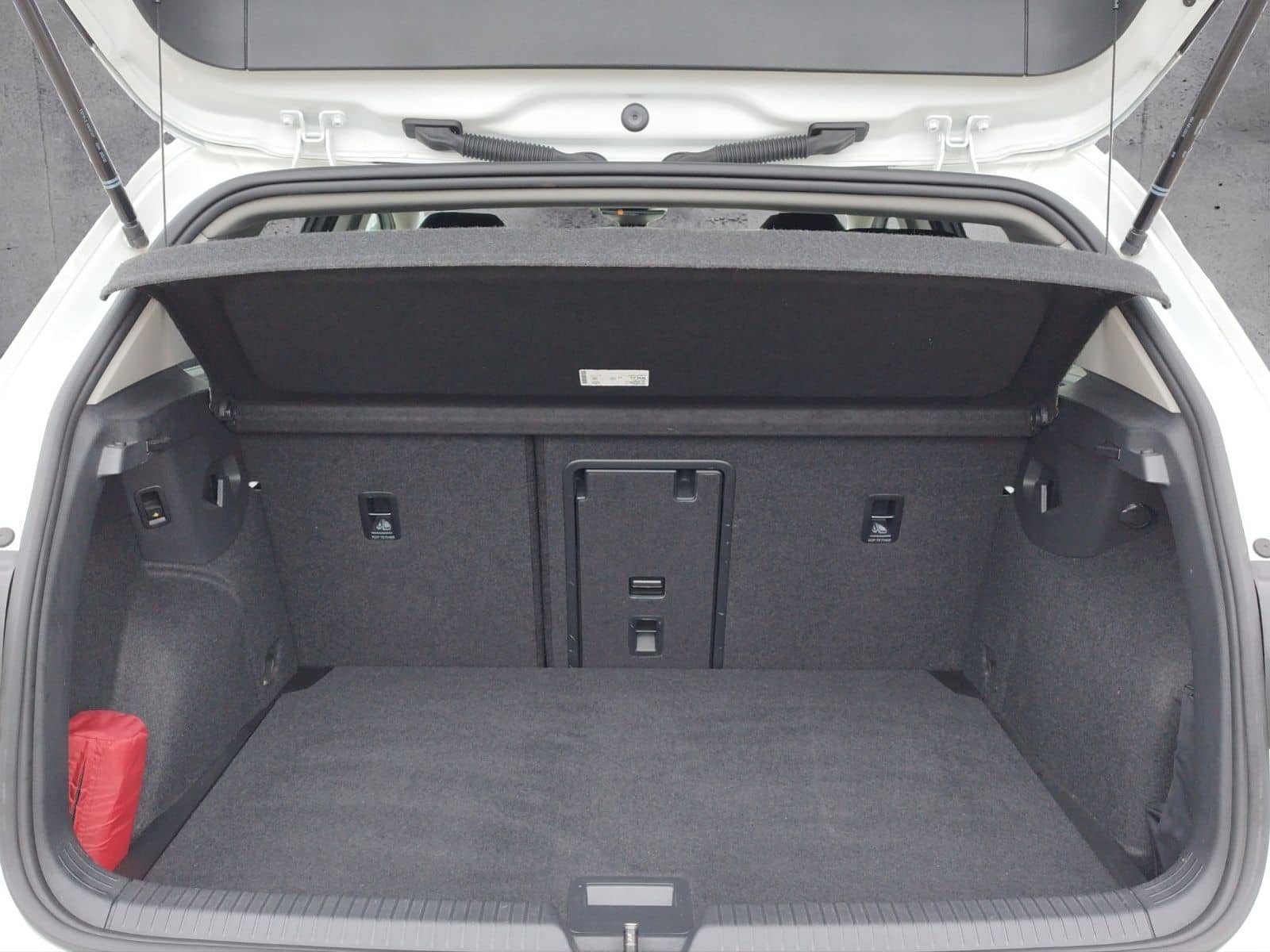 Volkswagen Golf VIII Active 1.5TSI 5JG/AHK/NAV/LED+/RFK foto 12