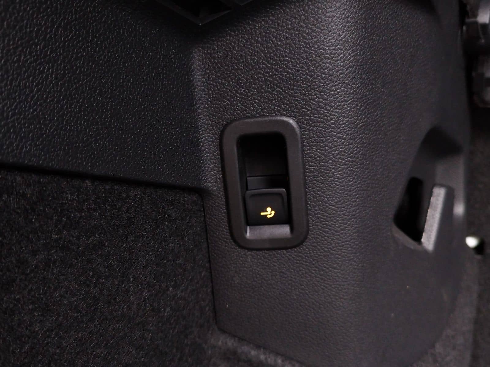 Volkswagen Golf VIII Active 1.5TSI 5JG/AHK/NAV/LED+/RFK foto 20