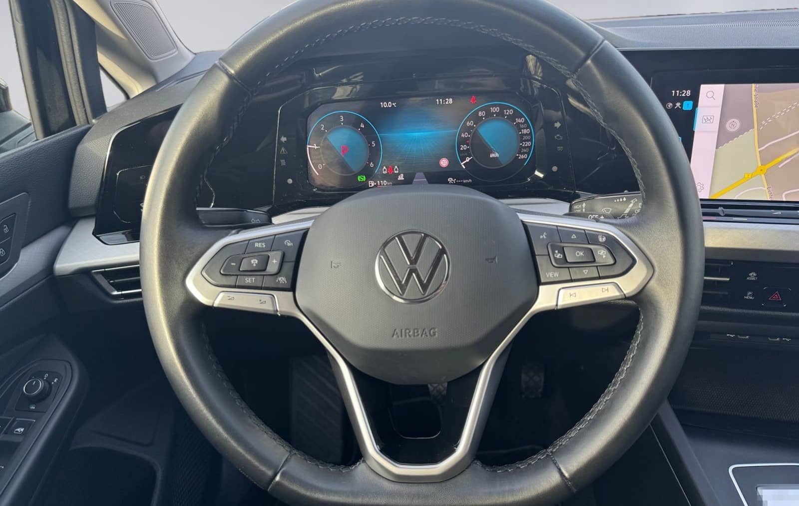 Volkswagen Golf VIII 2.0TDI DSG Life NAVI+KAMERA+LED+ACC foto 12