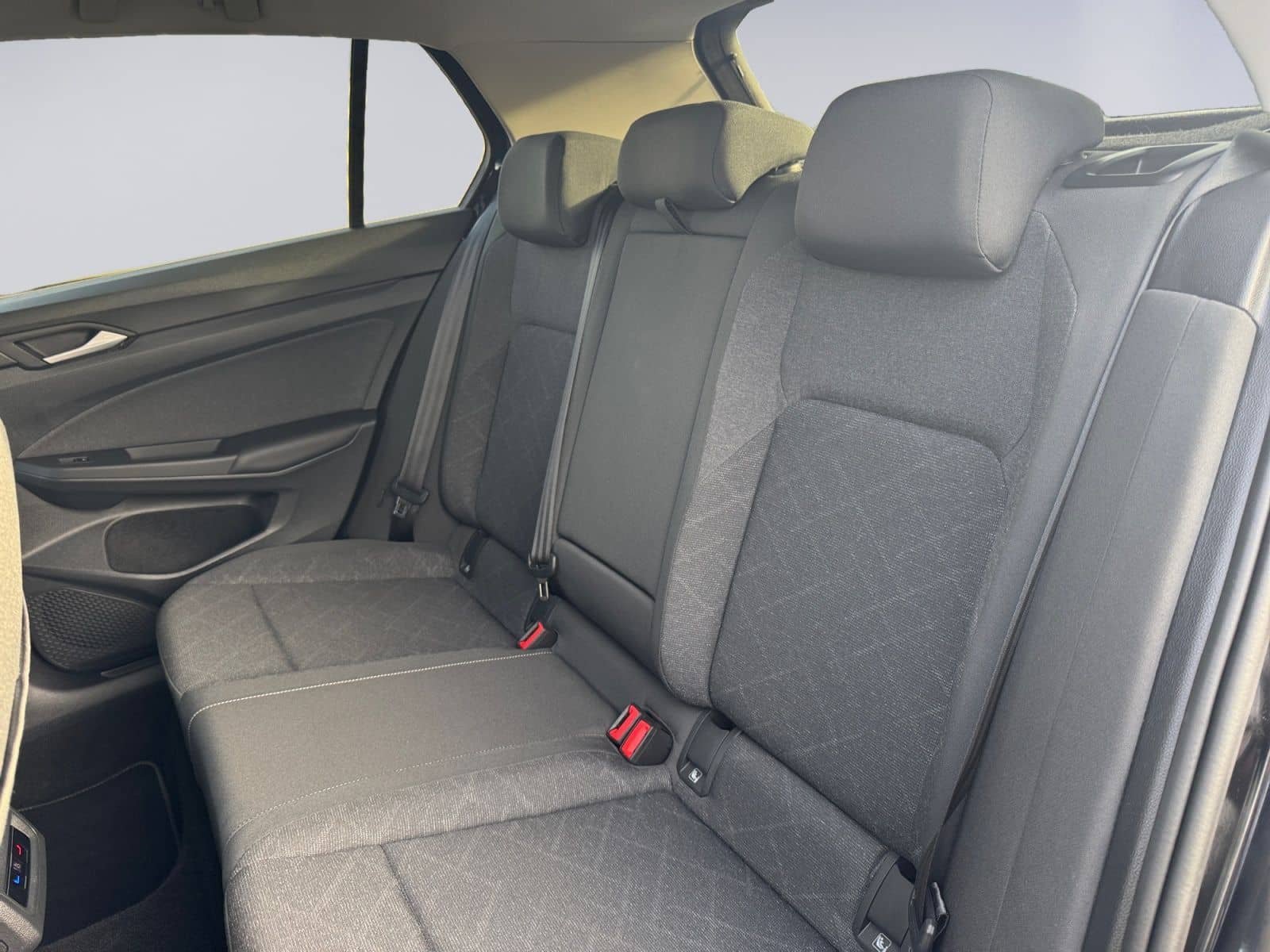 Volkswagen Golf VIII 2.0TDI DSG Life NAVI+KAMERA+LED+ACC foto 13