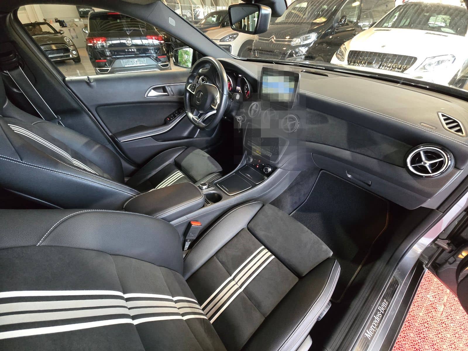 Mercedes-Benz GLA 180 Sport Peak Edition+AMG LINE+NAVI+KAMERA+ foto 17