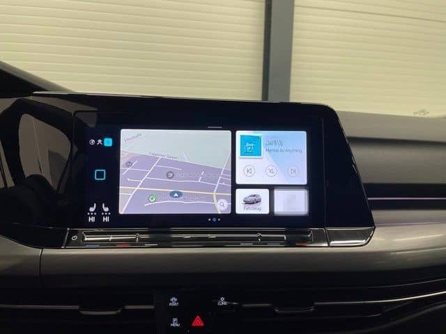 Volkswagen Golf VIII Lim. 1.5TSI Style KAMERA+APP+ACC+LANE+ foto 18