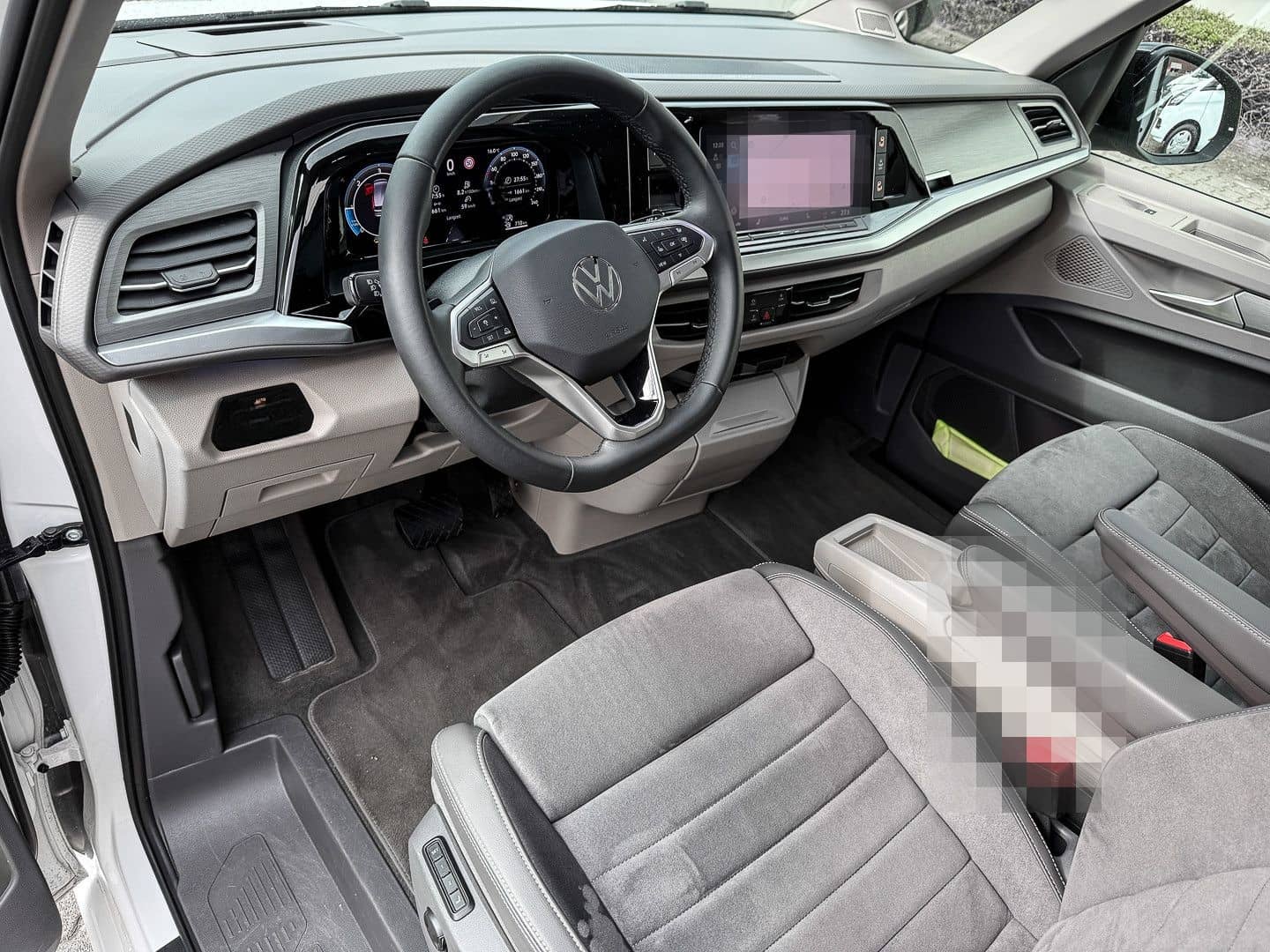 Volkswagen T7 Multivan 2.0 TDI Edition lang AHK/Matrix/Pano foto 8