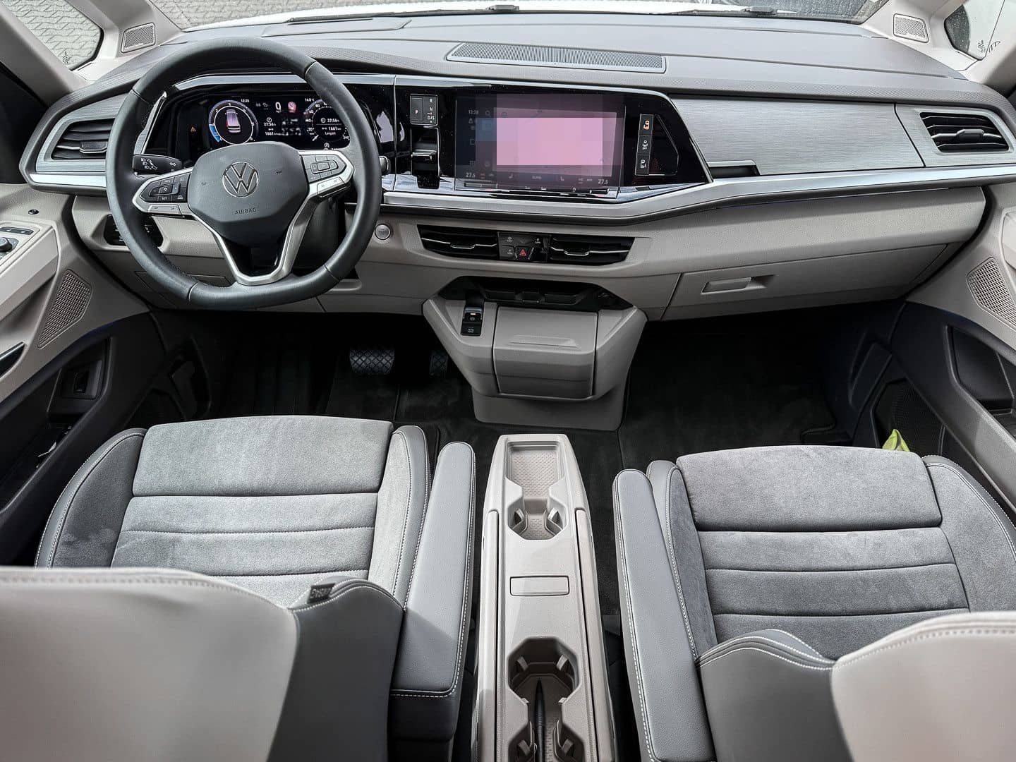 Volkswagen T7 Multivan 2.0 TDI Edition lang AHK/Matrix/Pano foto 9