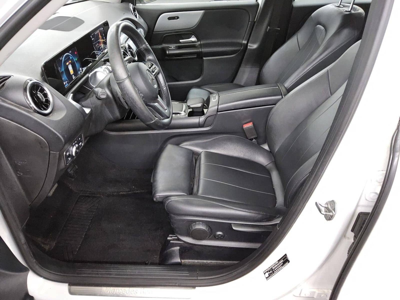 Mercedes-Benz GLB 200 d Style Navi LED Burmester MBUX AHK PDC foto 9