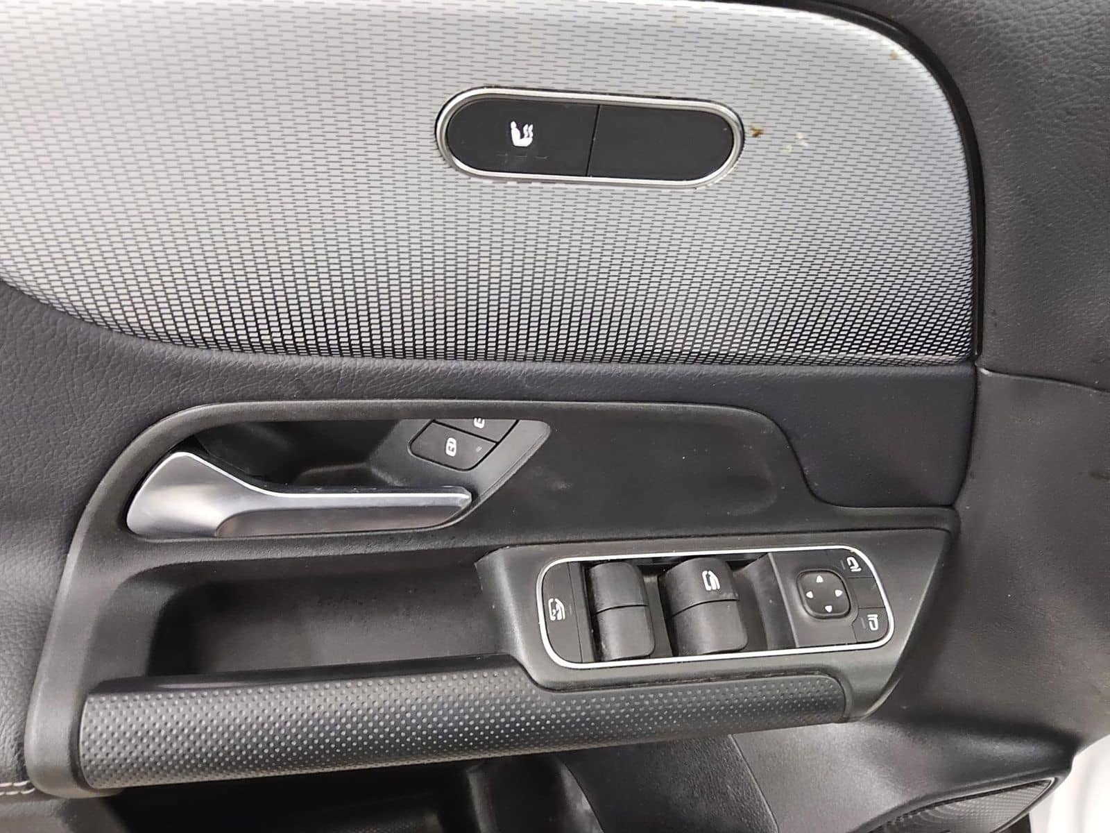 Mercedes-Benz GLB 200 d Style Navi LED Burmester MBUX AHK PDC foto 10