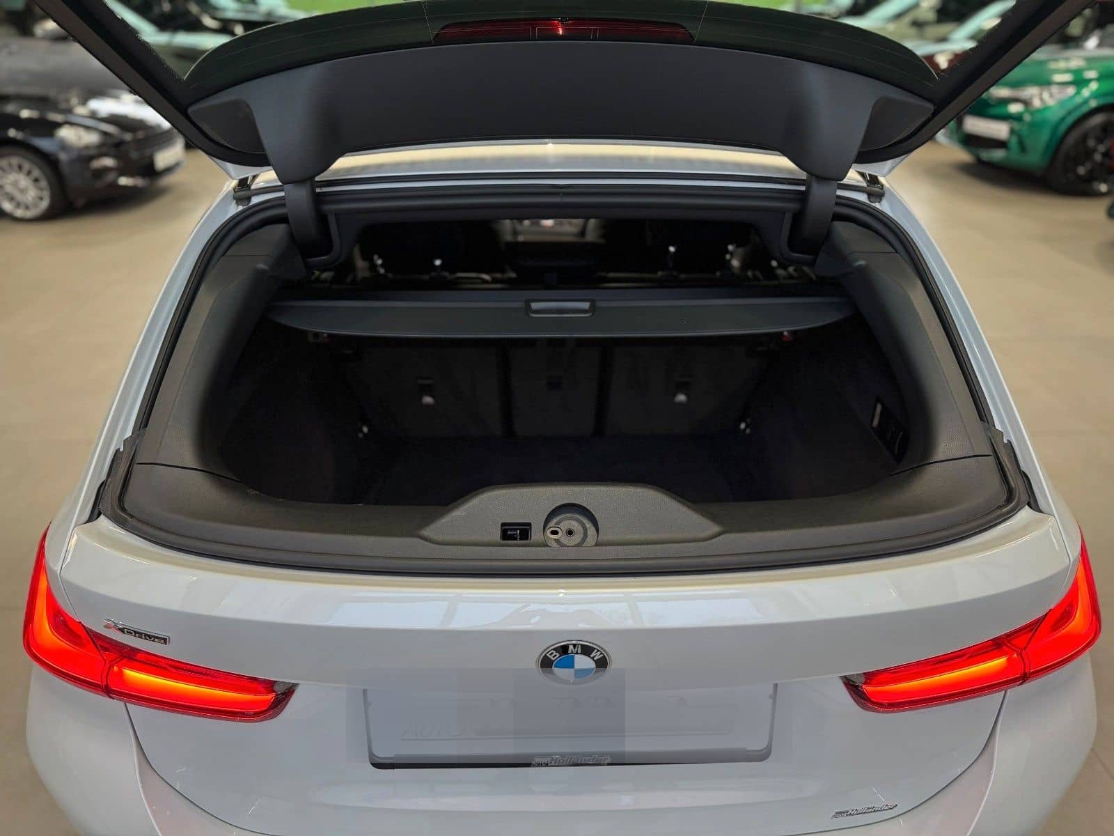 BMW 320D xDrive MSport WIDESCREEN+PANO+INNOVAT.-PAK. foto 9