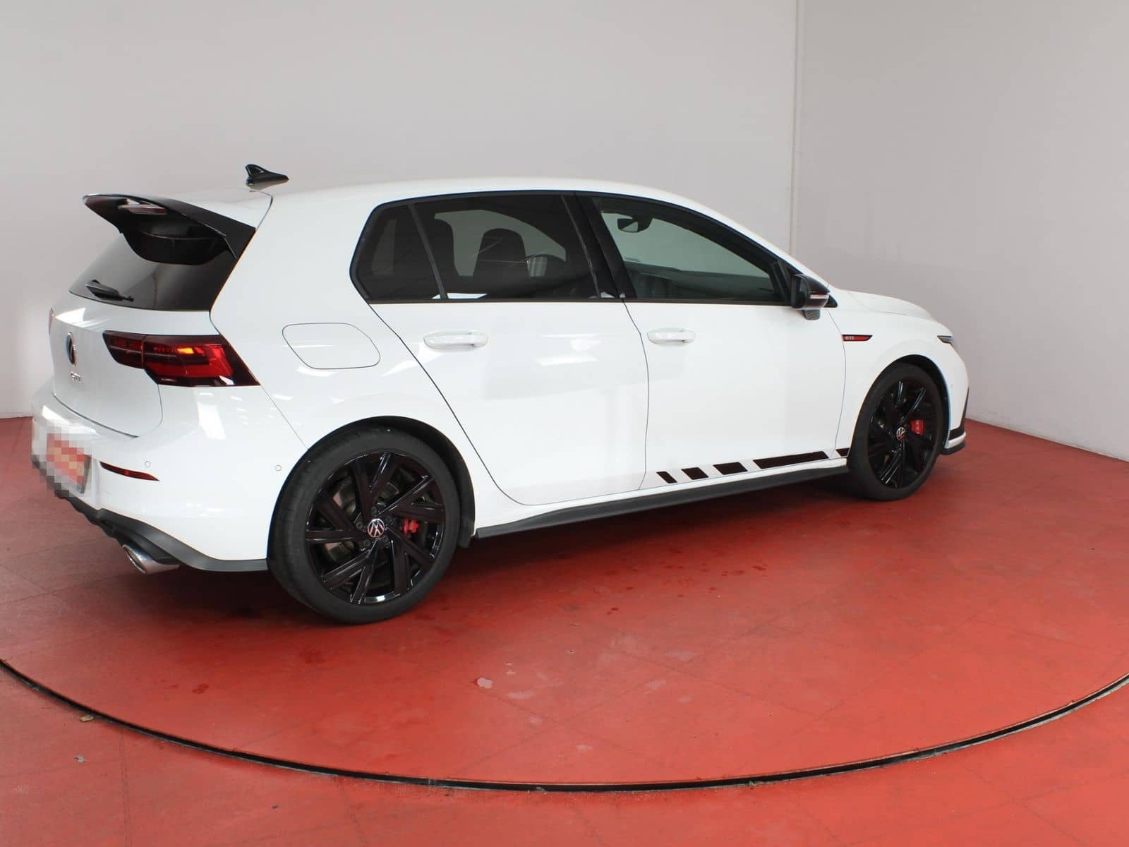 Volkswagen Golf GTI Clubsport Black Style 2.0TSI DSG 282,-o foto 21