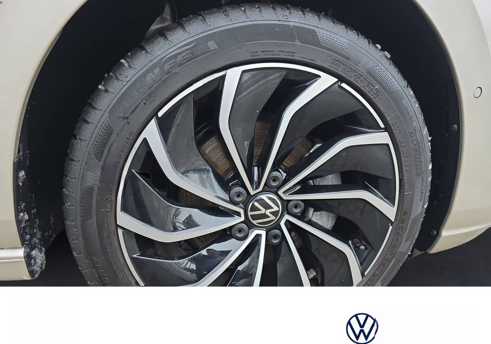 Volkswagen Golf Life 2.0TDI DSG Move LED+NAVI+ACC+PDC+KAM foto 6