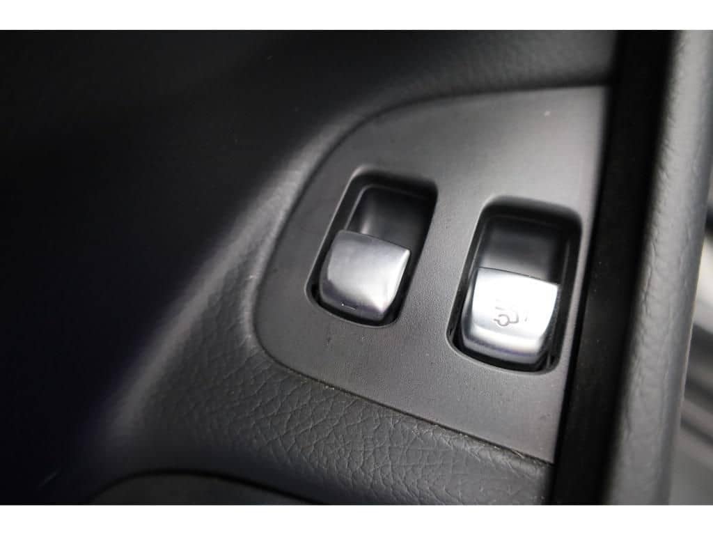 Mercedes-Benz E 300 e Lim Avantgarde Night Distr Widescreen foto 23