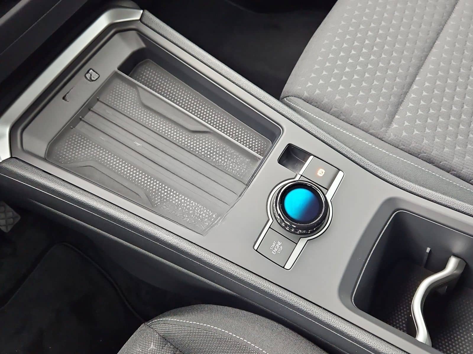 Volkswagen T-Roc 1.5 eTSI DSG LIFE LED+ REAR VIEW SITZHZ KE foto 18