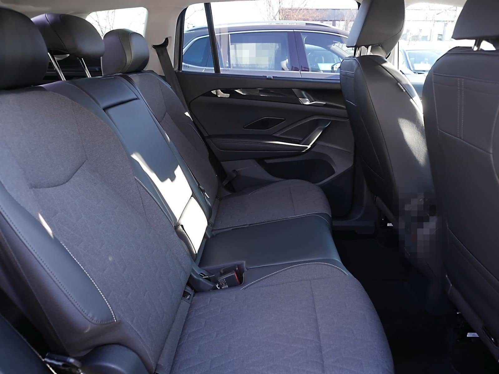 Volkswagen Tayron 2.0 TDI Life 7Si ACC AHK Navi Sitzh. 360° foto 8